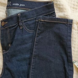 Ankle skinny jean